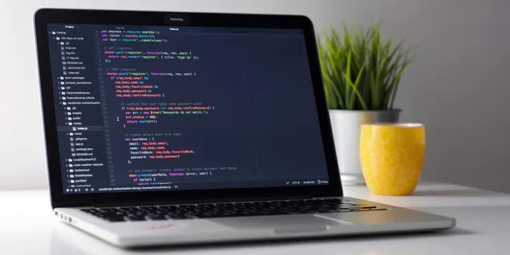 Nhật ký IT Support: Từ xử lý Ticket đến cú Smash trên sân cầu